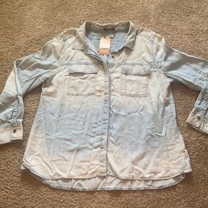 Silver jeans co. Button up Jean shirt